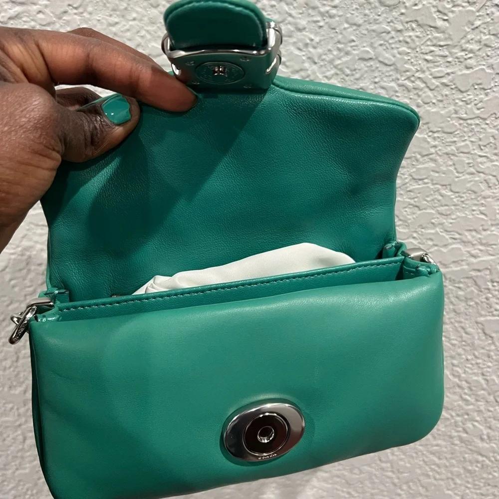 Brand new Coach Pillow Tabby bag available! - Picture 4 of 9